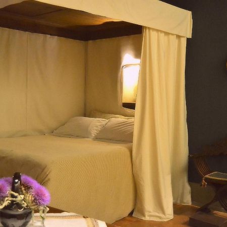 Sanpolo 1544 Antique Room Urbino Extérieur photo